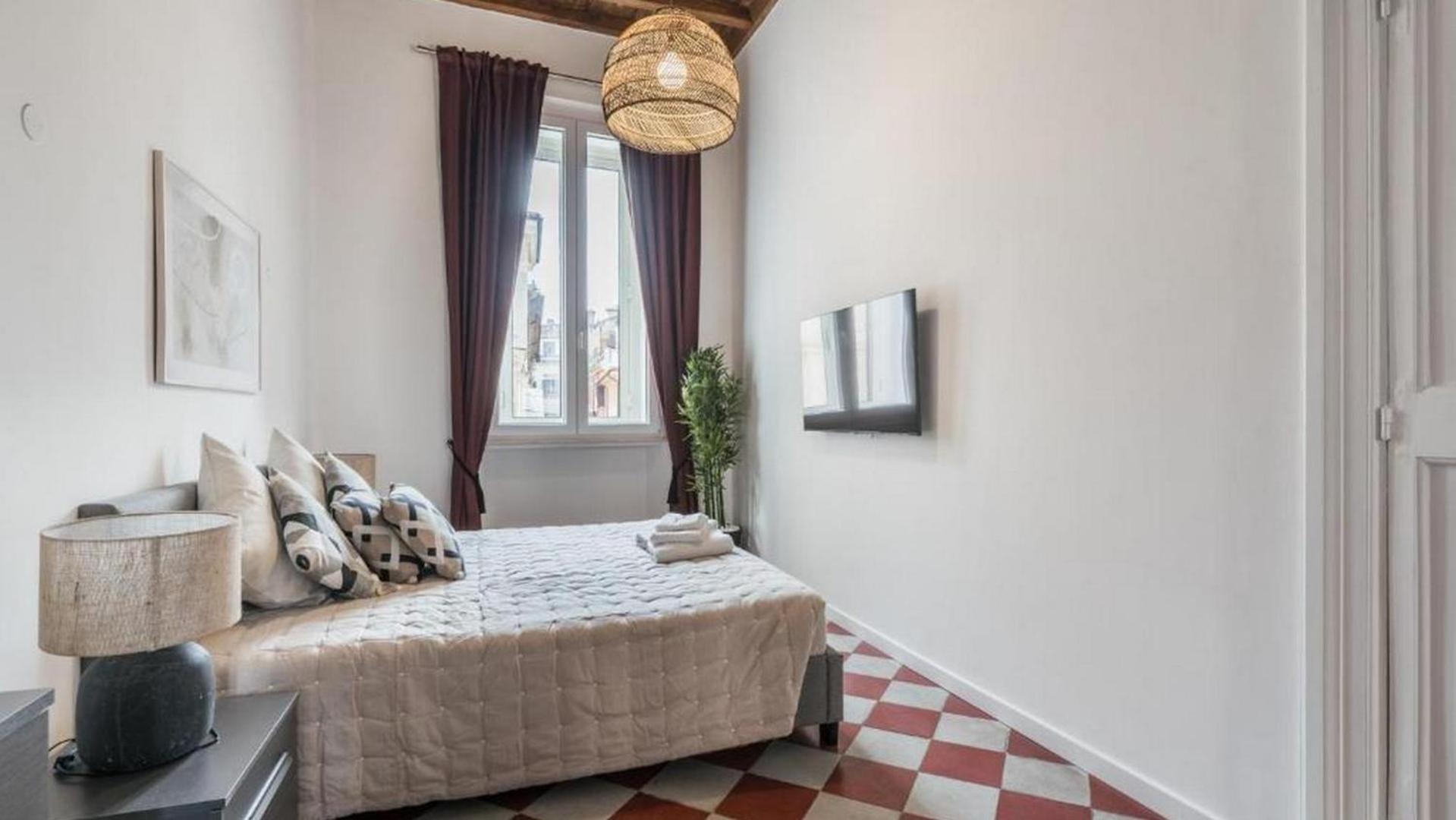 6bdr Stylish In The Lovely Rome- If You Want To Book, Please Contact On Wh-ats-app - 0034-635-518-216 !!!! Apartment *
