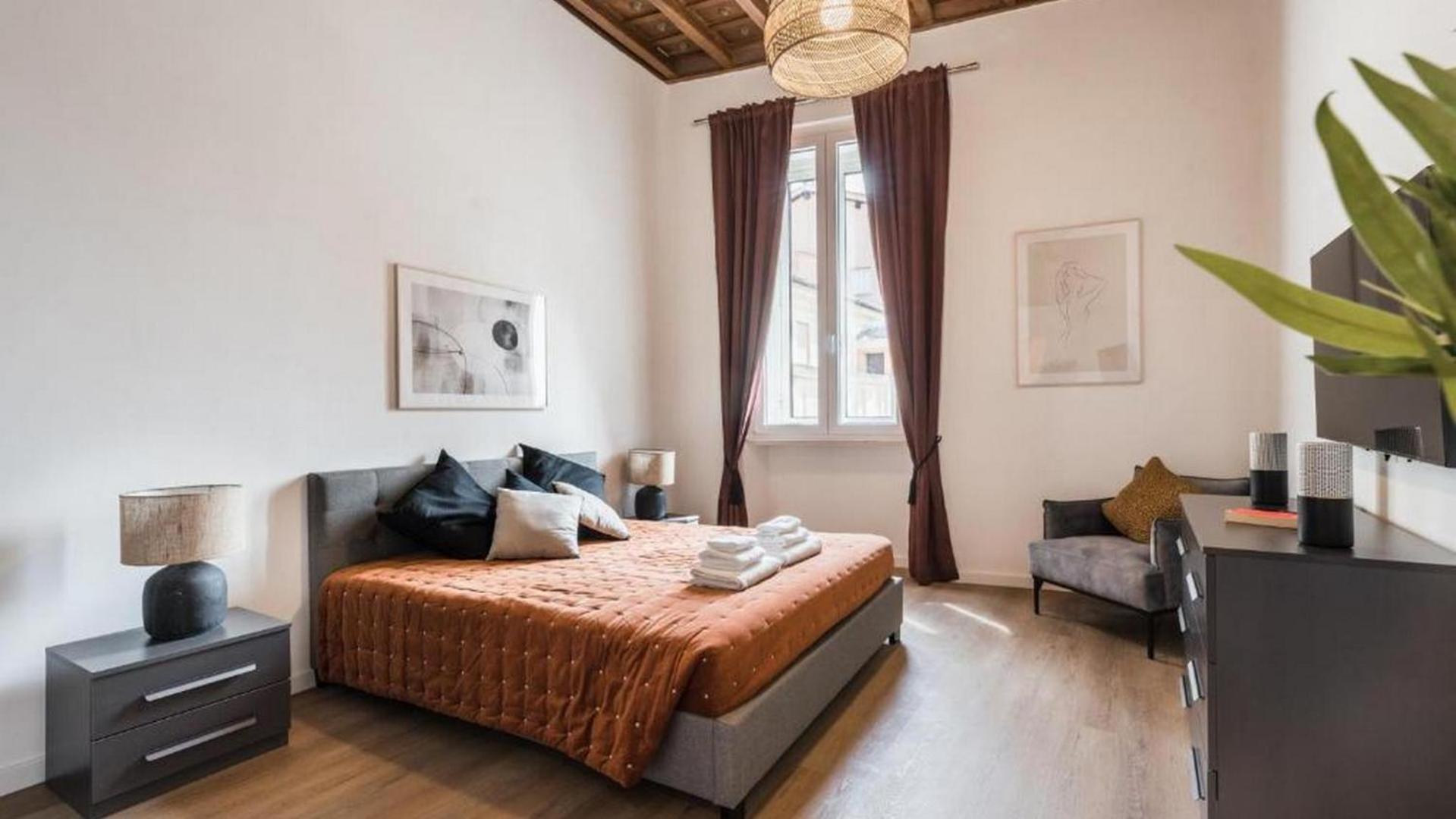 Apartment 6bdr Stylish In The Lovely Rome- If You Want To Book, Please Contact On Wh-ats-app - 0034-635-518-216 !!!!