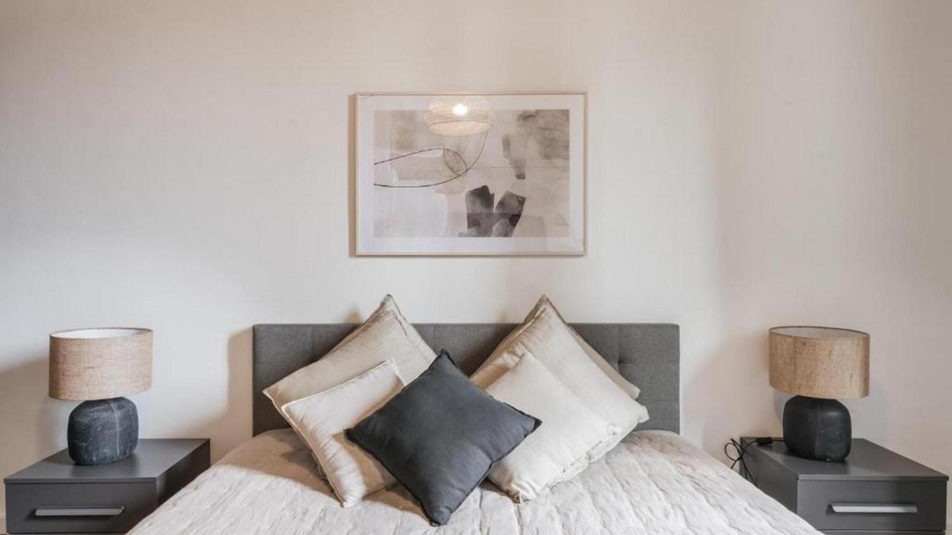 Apartment 6bdr Stylish In The Lovely Rome- If You Want To Book, Please Contact On Wh-ats-app - 0034-635-518-216 !!!! *