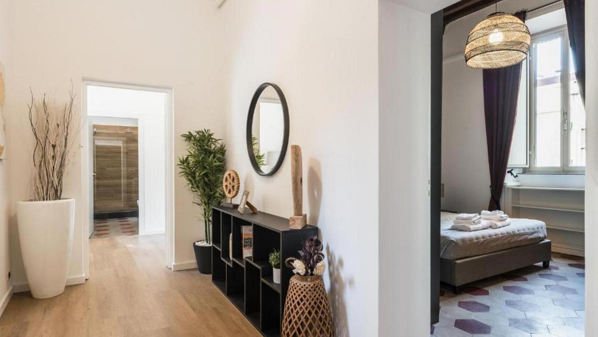 6bdr Stylish In The Lovely Rome- If You Want To Book, Please Contact On Wh-ats-app - 0034-635-518-216 !!!! Apartment *