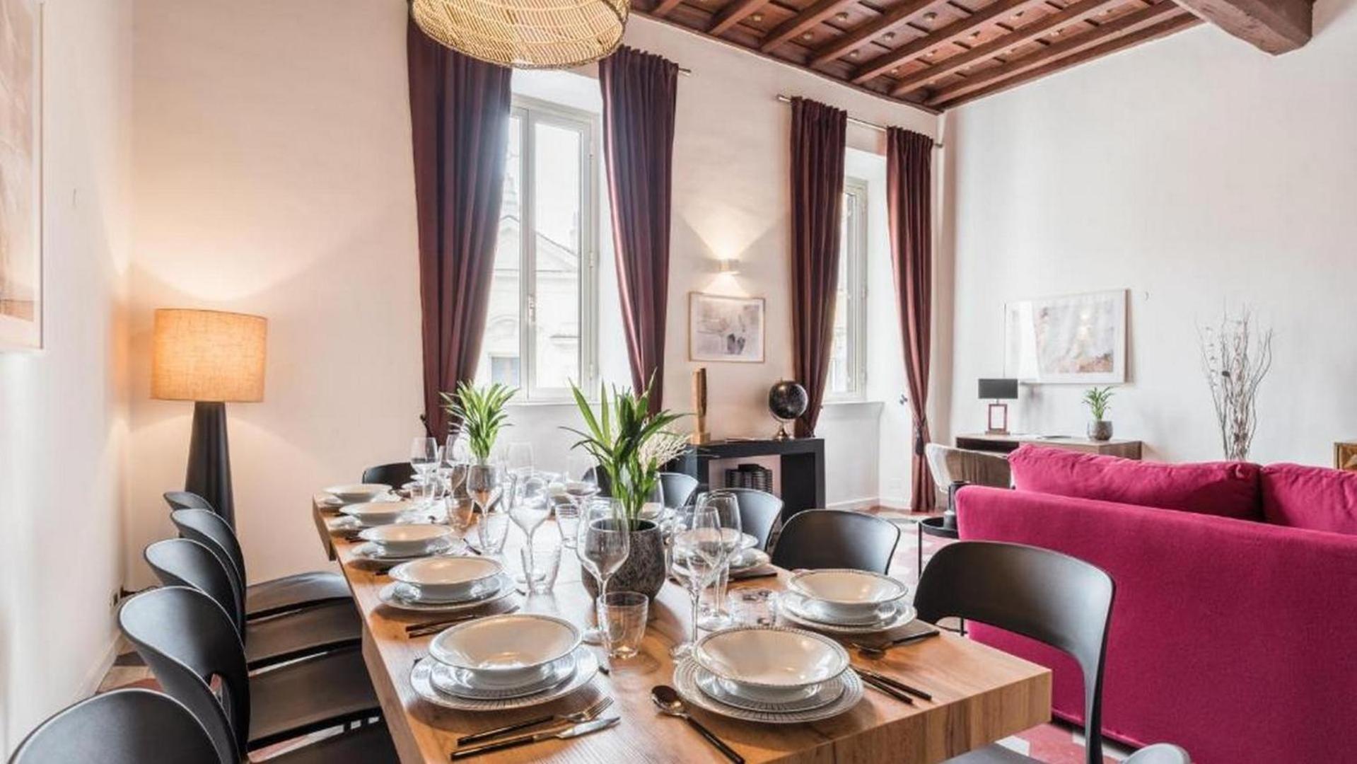6bdr Stylish In The Lovely Rome- If You Want To Book, Please Contact On Wh-ats-app - 0034-635-518-216 !!!! *